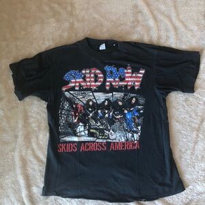 VINTAGE Skid Row 1989/90 World Tour “Skids Across America” Distressed Tee Size L